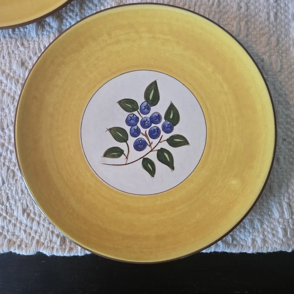 STANGL Vintage 5 Pottery Blueberry Yellow Glazed 6